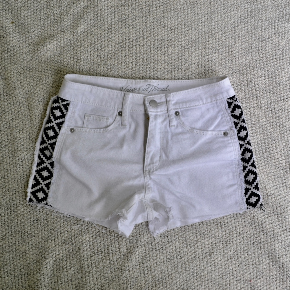 Aztec Print High-Waisted Shorts